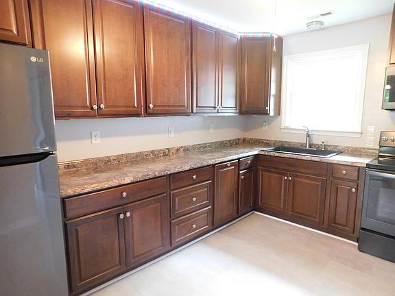 5th image of 13940 Ramblewood Dr
