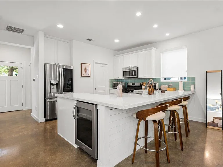 3505 Villa Ct #10 — Photo 10