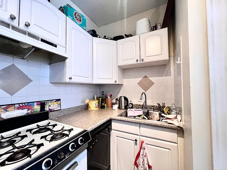 1633 Commonwealth Ave #14 — Photo 8