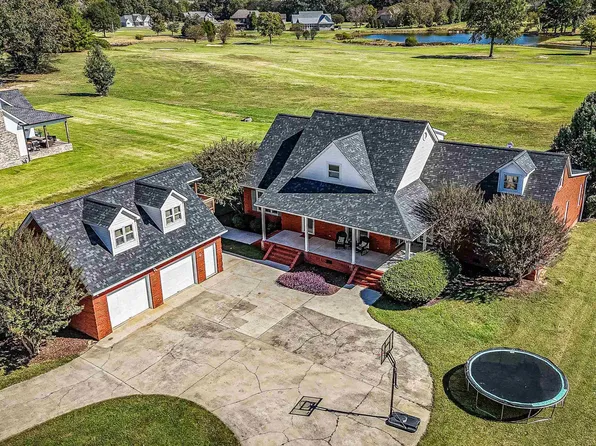 400 Plantation Pointe Rd, Scottsboro, AL 35768