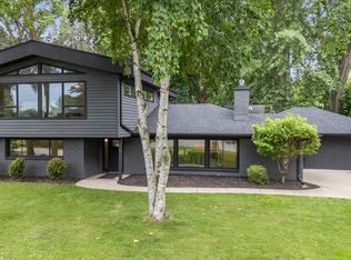 379 Willow Ln, Menasha, WI 54952