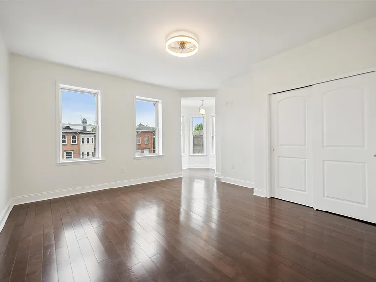 4911 Warrington Ave — Photo 19