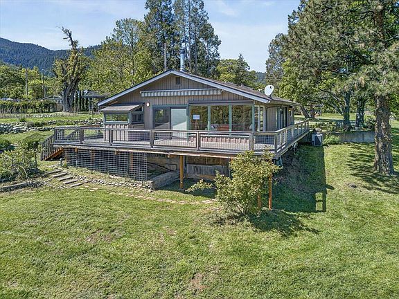 2nd image of 750 Neil Creek Rd