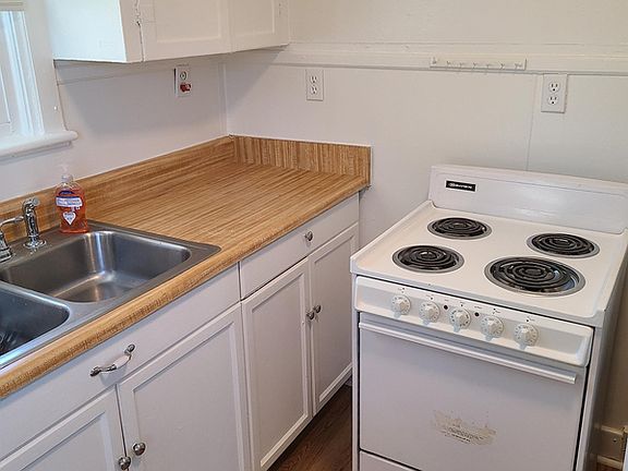 3rd image of 2117 Staunton Ave #2