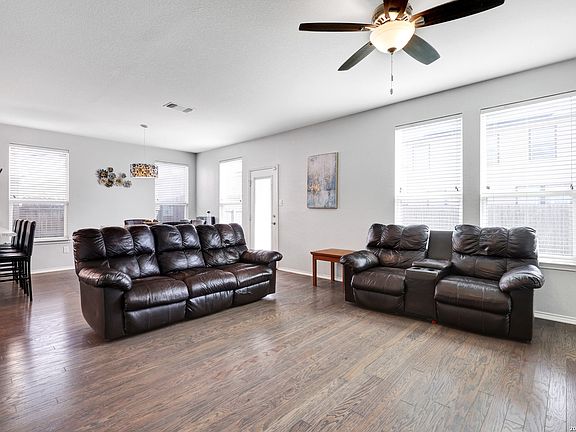 3rd image of 9630 PLEASANTON PL
