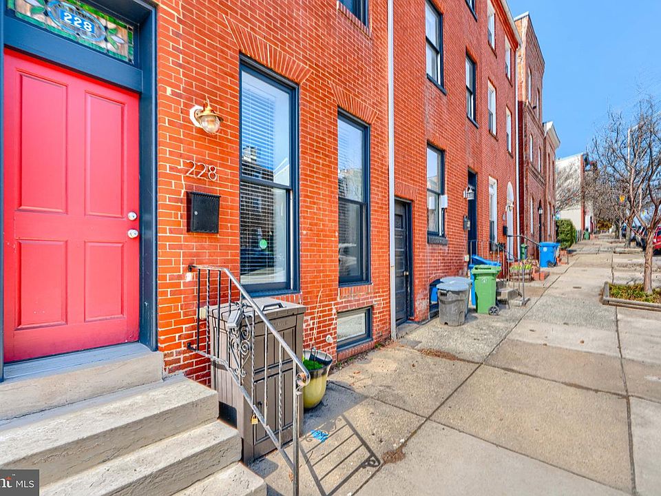 1st image of 228 S Washington St