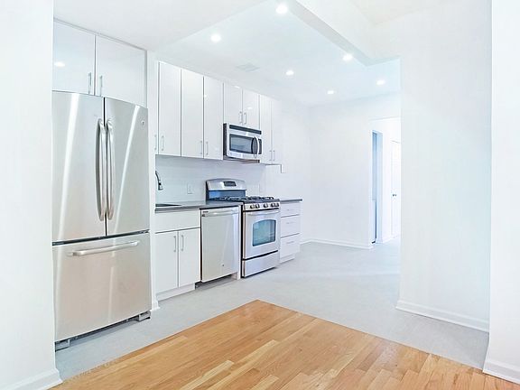 3rd image of 2085 5th Ave #A1