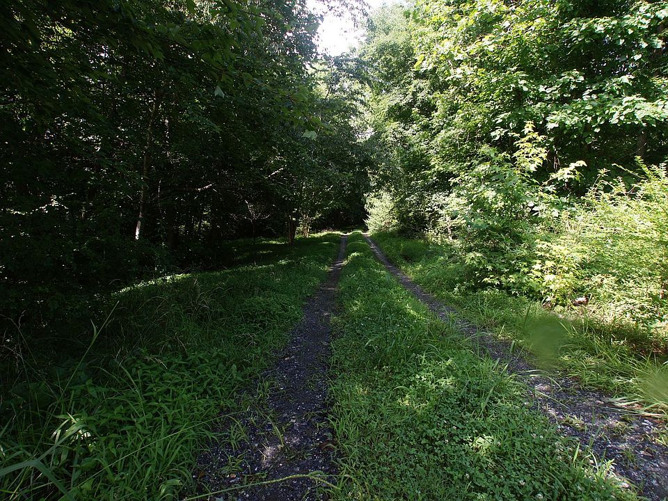 1st image of 271 Old Mill Dr