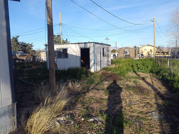 3rd image of 4554 N Vickie Ln