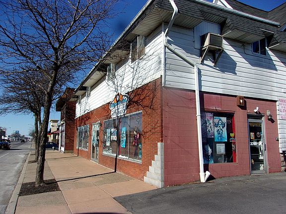 2nd image of 3107 Delaware Ave #3