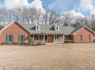 1408 Cedar Creek Ln, Starkville, MS 39759