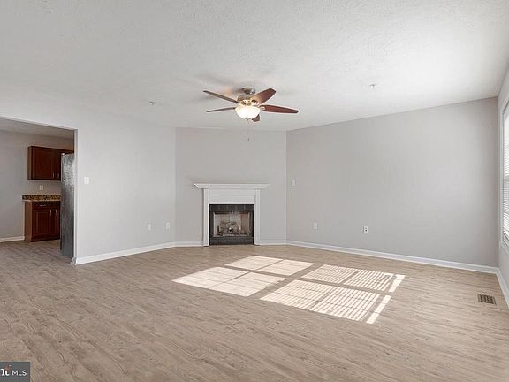 4th image of 206 Hibiscus Ct
