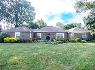 9655 Arlington Ct, Newburgh, IN 47630