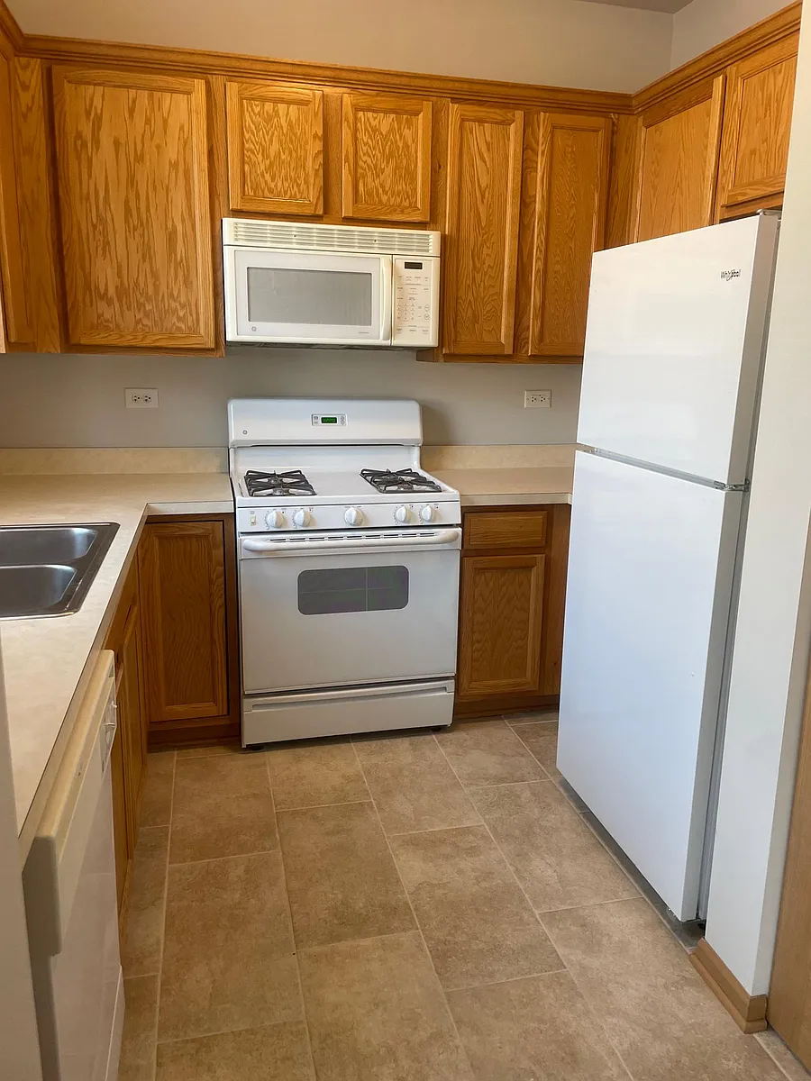 Building Photo - 1518 Grand Dr #4