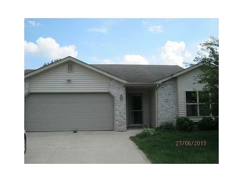 107 E Dogwood Ln photo 1