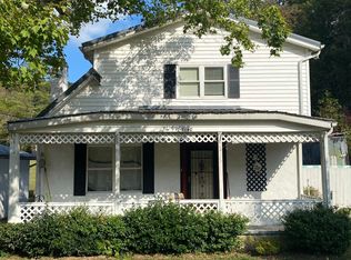 7140 Johnsons Fork Rd, Catlettsburg, KY 41129