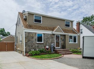 2480 Natta Blvd, Bellmore, NY 11710