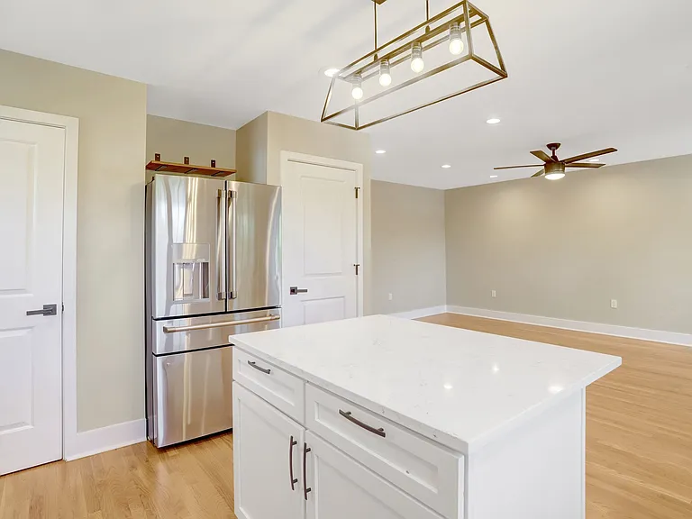 4519 Holmes Run Pkwy — Photo 7