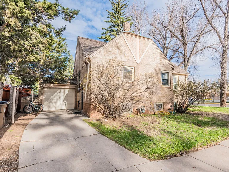 1222 E Grand Ave — Photo 11