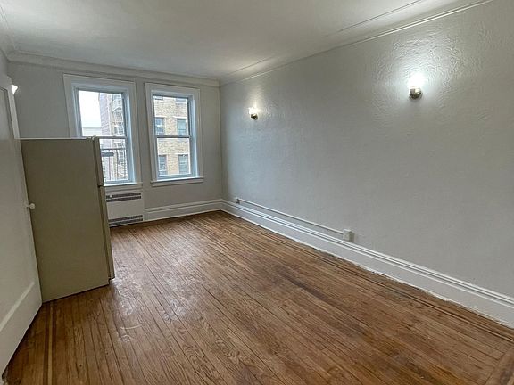 5th image of 55 Tonnelle Ave #401