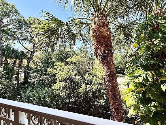 4th image of 1206 Myrtlewood Cir E #1206