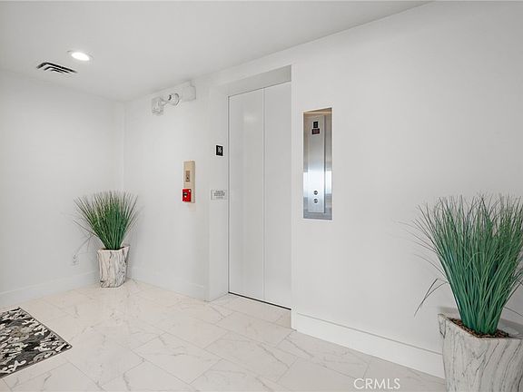 4th image of 939 Coast Blvd Unit 16E