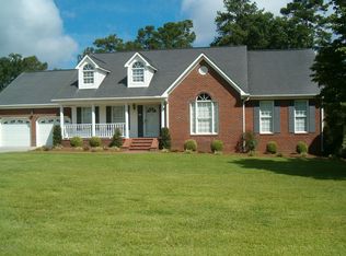 221 Saint Andrews St, Whiteville, NC 28472