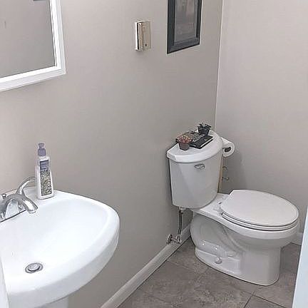 2nd image of 7304 W Springbrook Ct