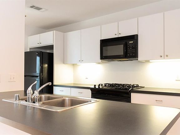 5th image of 6914 Yellowstone Way Dr Unit 6914