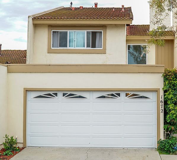1st image of 1672 E Pierside Ln