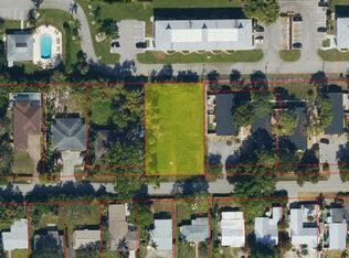 1101 Creech Rd, Naples, FL 34103