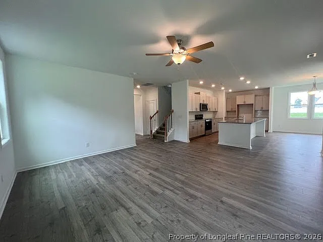151 Cahill Ct — Photo 10