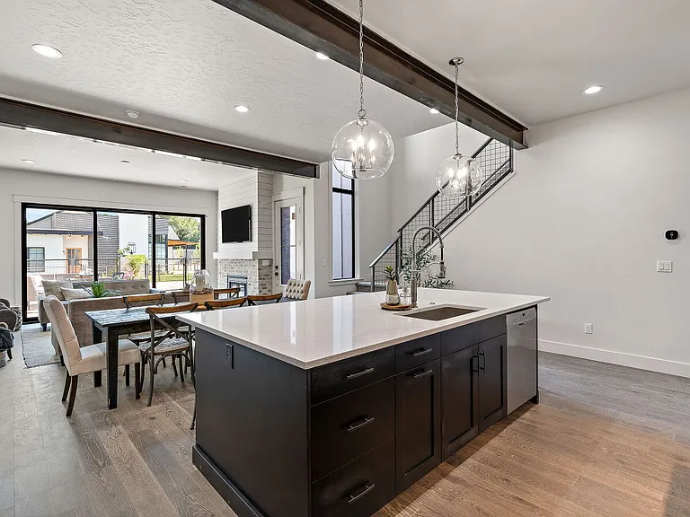 2510 W Iron Coop St #1 — Photo 19