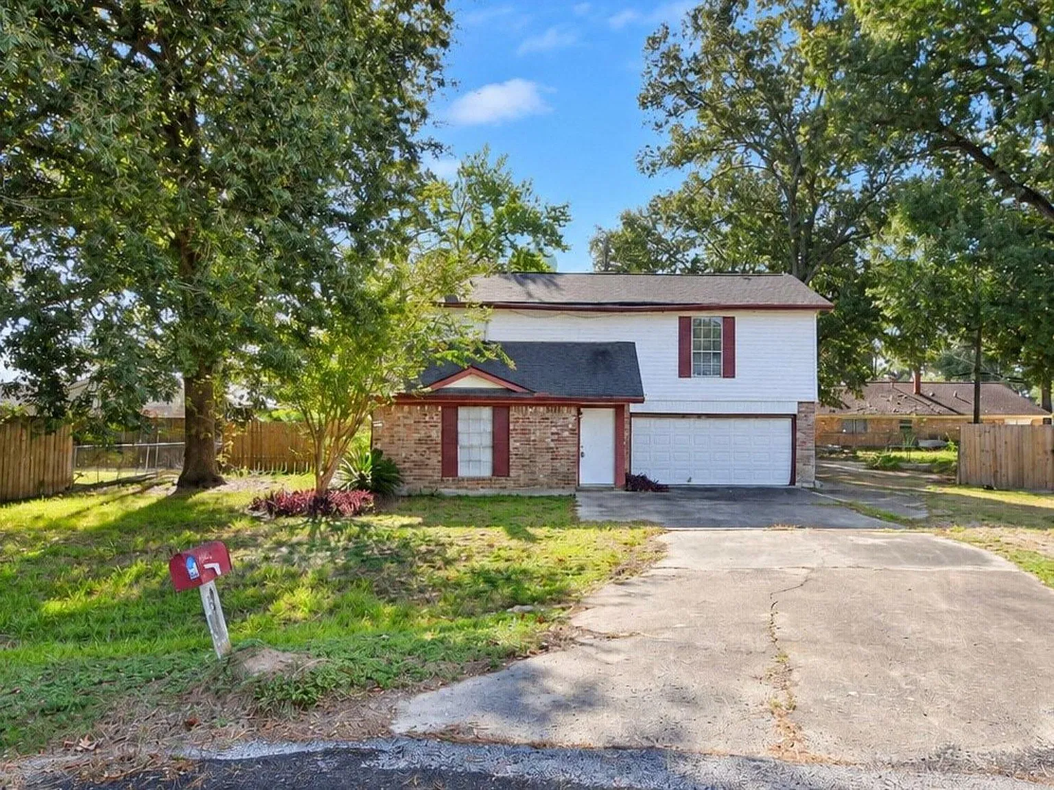 3 bed, 2.5 bath, 1497 sqft, $1,600 — Photo 2
