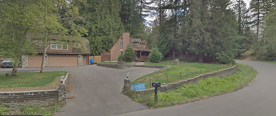 2nd image of 20404 NE 176th Pl