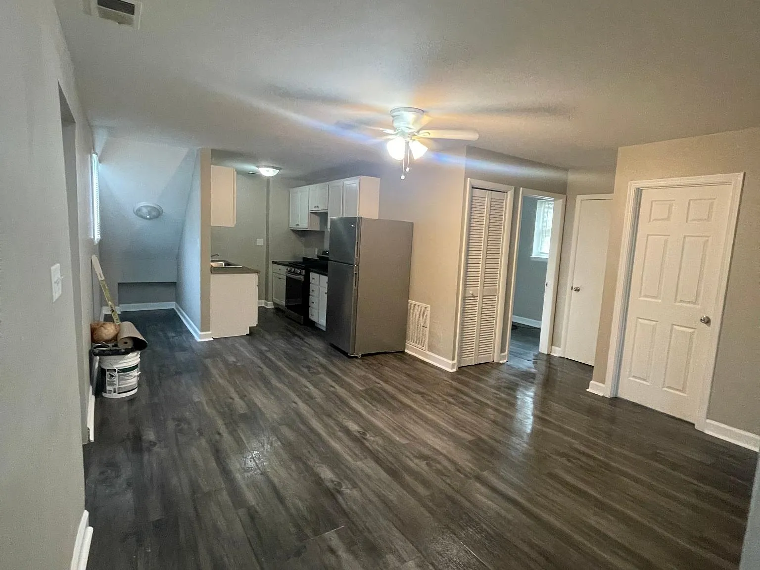 2 bed, 800 sqft, $1,350 — Photo 3