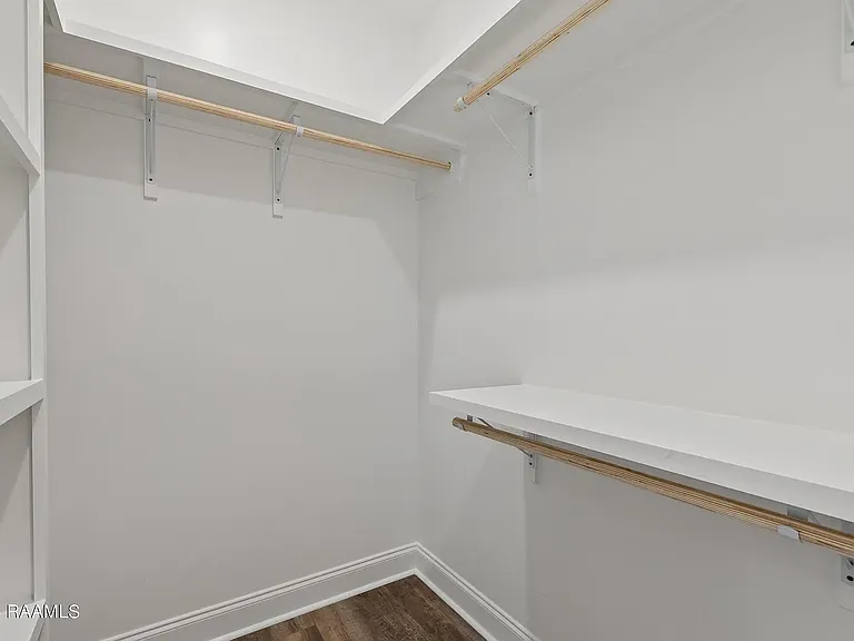 120 Sojourner Dr — Photo 15
