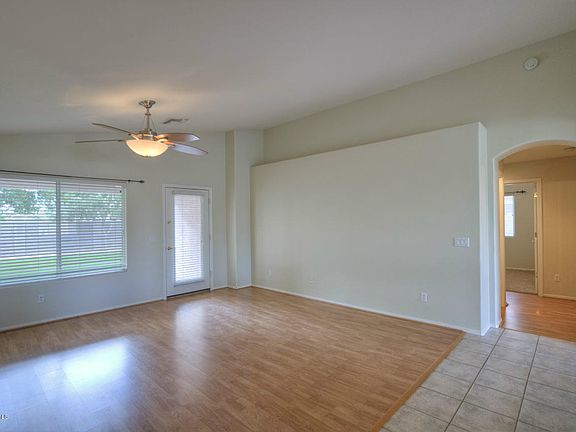 3rd image of 7917 W Lone Cactus Dr