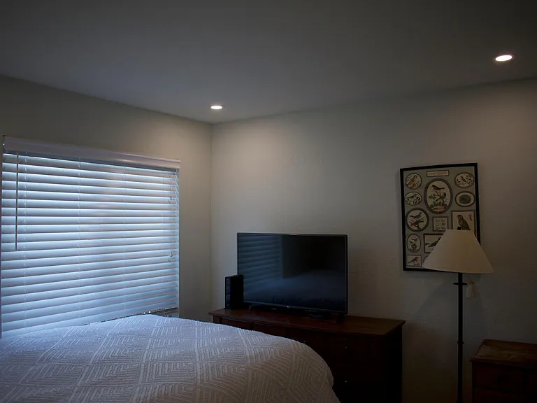 104 Lloyd Ct — Photo 3