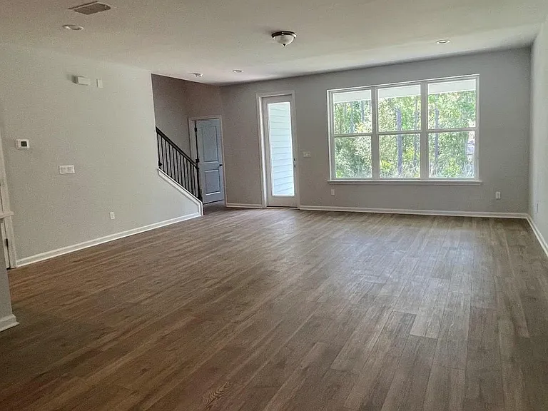 228 Charlie Way — Photo 15