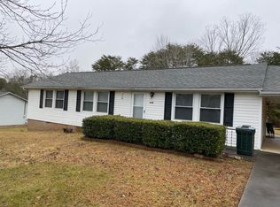 2718 Timberline Dr, Maryville, TN 37801