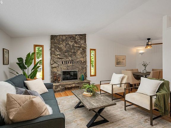 5th image of 15931 SE Heidi Ln