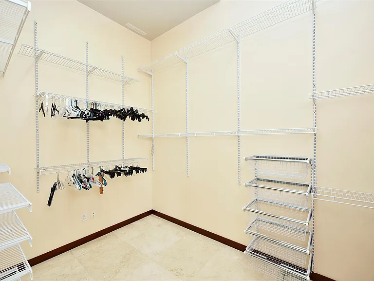 6602 Rohan Rd — Photo 22