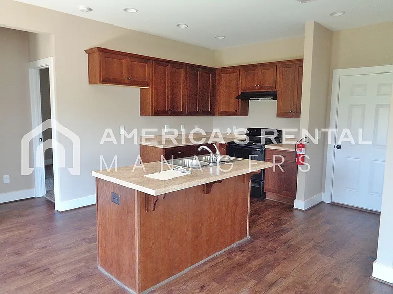 783 Crider Rd — Photo 2