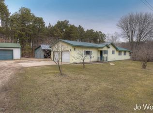 2886 E Garfield Rd, Hesperia, MI 49421