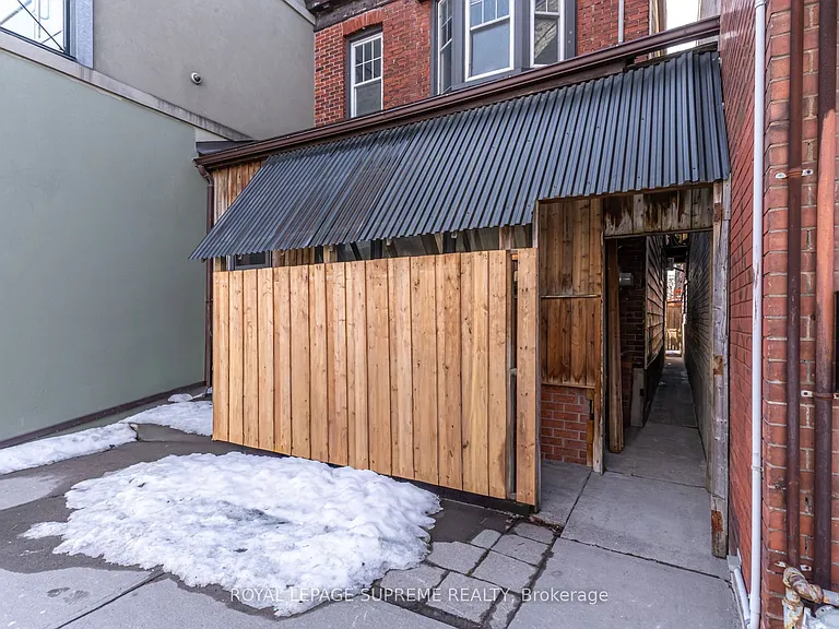 224 Christie St #LOWER — Photo 3