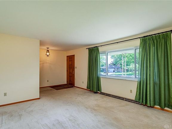 2nd image of 201 Rumson St