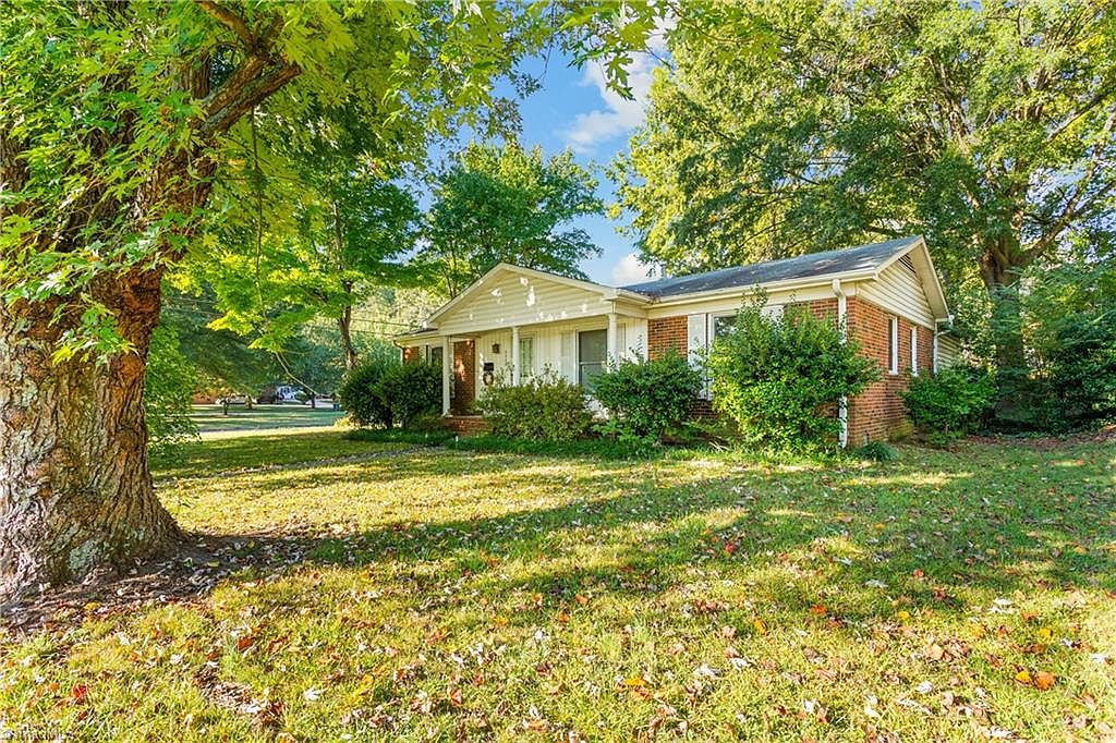 3226 S Elm Eugene St, Greensboro, NC 27406 Zillow