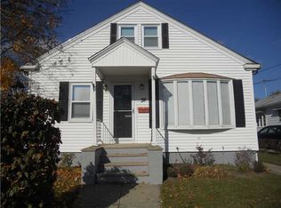 39 Bolton Ave, Providence, RI 02908