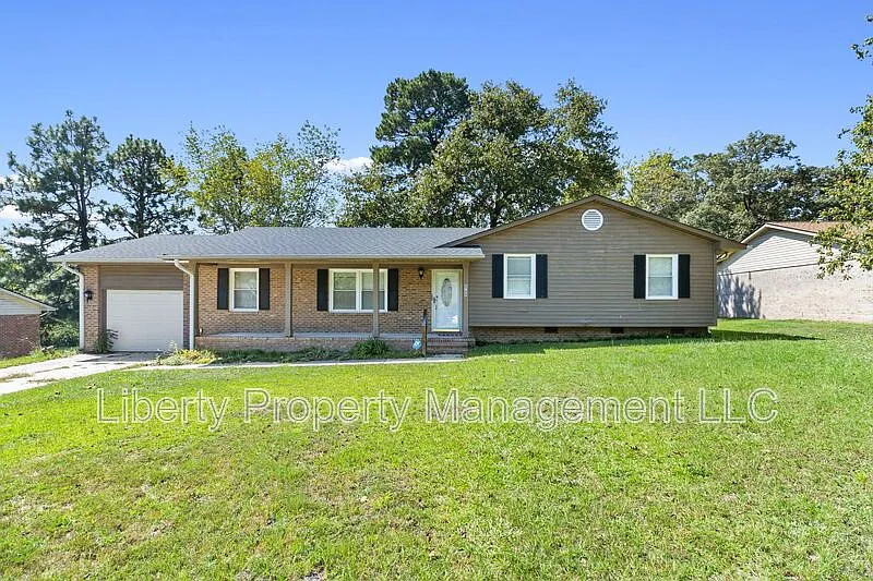 3 bed, 2.0 bath, 1539 sqft, $1,550 — Photo 1